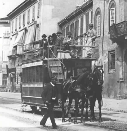 Porta Venezia. Tram a cavalli per Monza